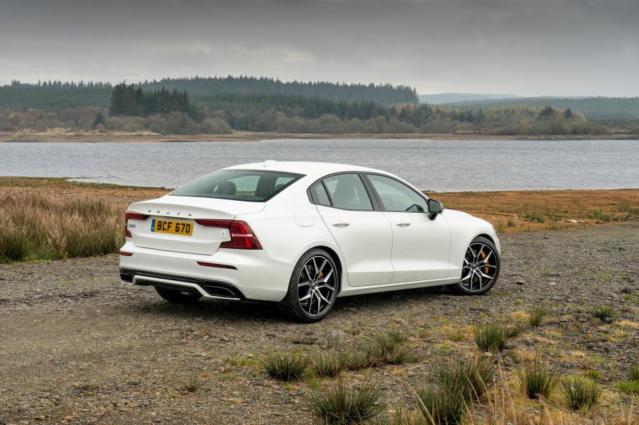  Volvo S60 T8 Polestar Engineered 2019 года  (UK) (фото 39 из 40)